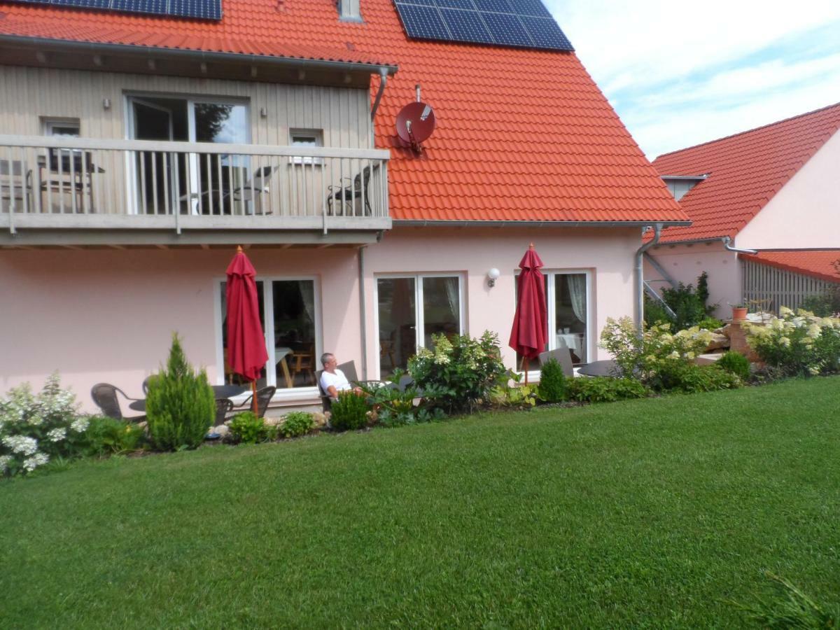 Pension Am Kirschgarten Goessweinstein Extérieur photo